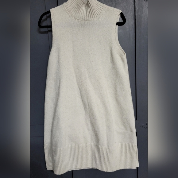 Free Assembly Womens Elegant Sleeveless Turtleneck Sweater - Cream Size L - Picture 3 of 4